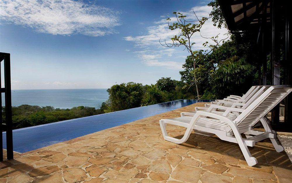 Tiki Villas Rainforest Lodge & Spa อูวีตา ภายนอก รูปภาพ