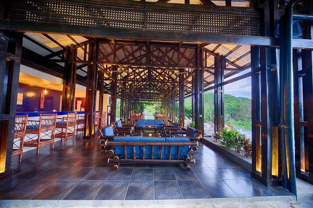 Tiki Villas Rainforest Lodge & Spa อูวีตา ภายนอก รูปภาพ
