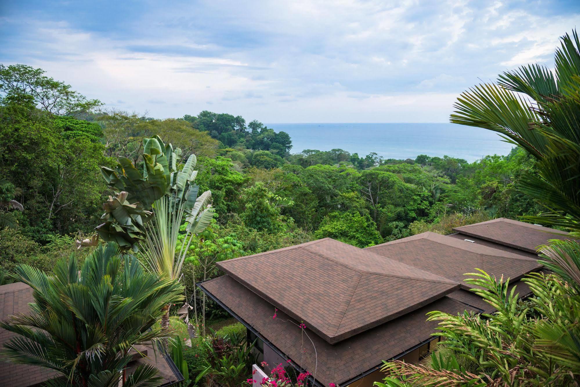 Tiki Villas Rainforest Lodge & Spa อูวีตา ภายนอก รูปภาพ
